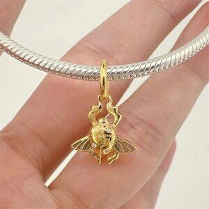 ✨✨Pandora Disney Aladdin Scarab Beetle charm